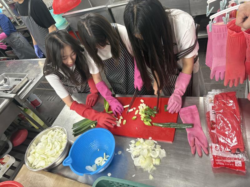 중고등부의 섬김-4